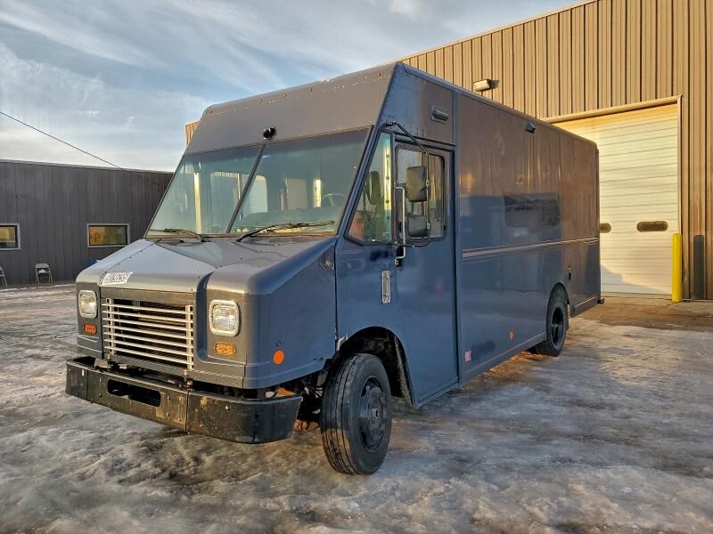 2020 FREIGHTLINER MT 45G Front Gasoline Engine Walk in Van Chassis