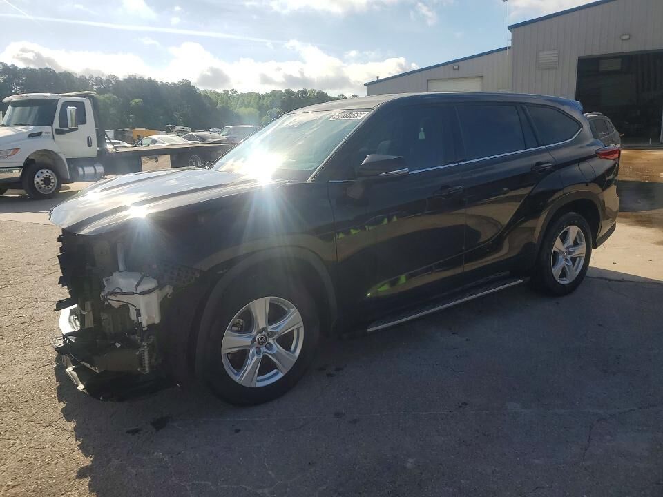 2022 TOYOTA Highlander