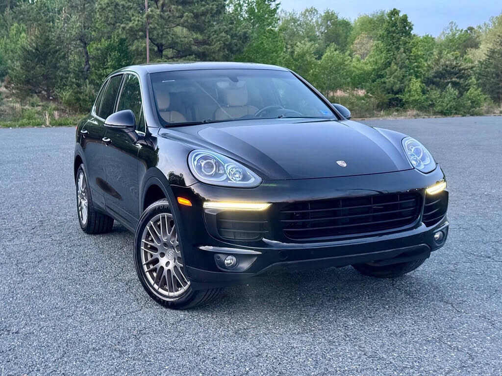 2018 PORSCHE Cayenne