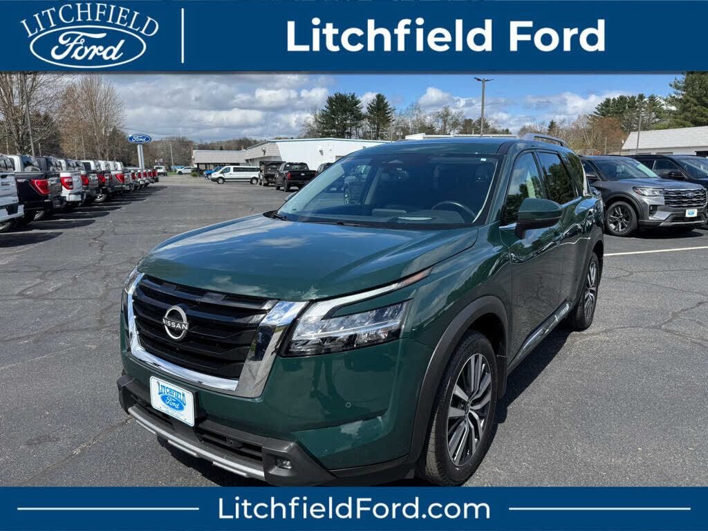 2022 NISSAN Pathfinder