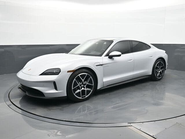2025 PORSCHE Taycan