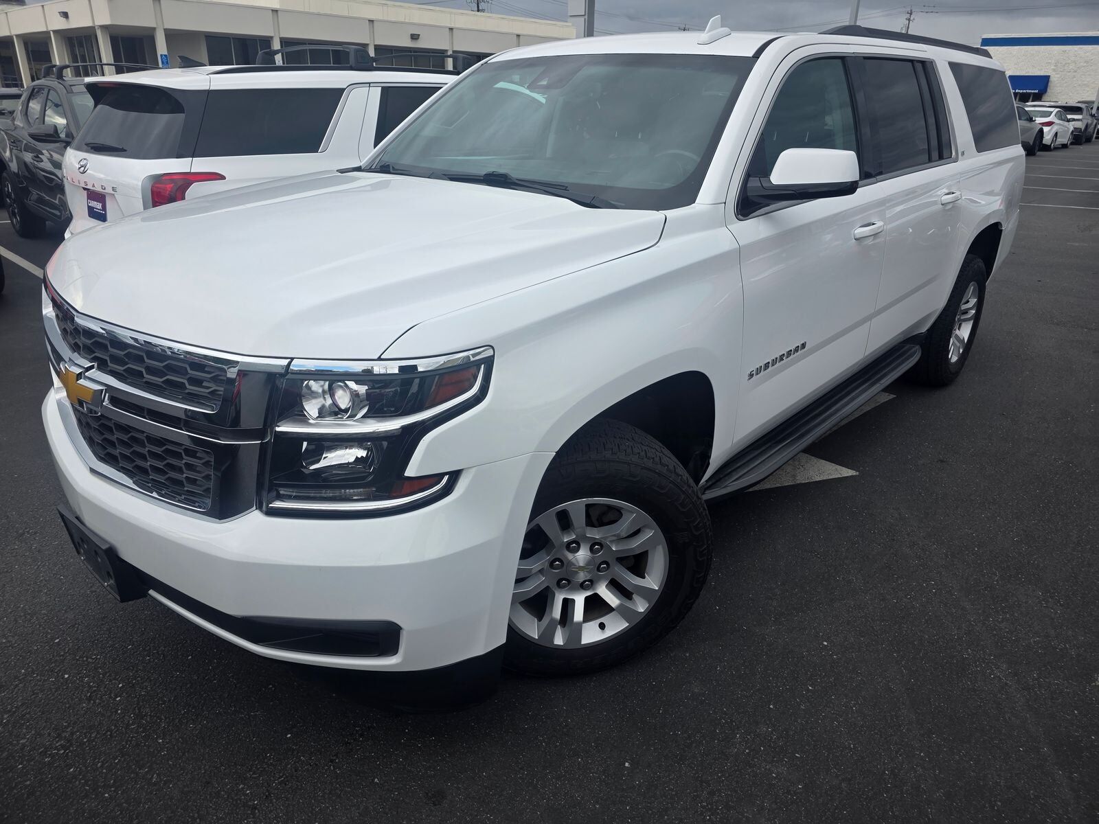 2017 CHEVROLET Suburban