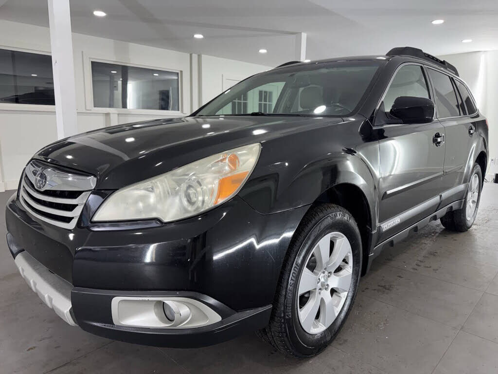 2011 SUBARU Outback
