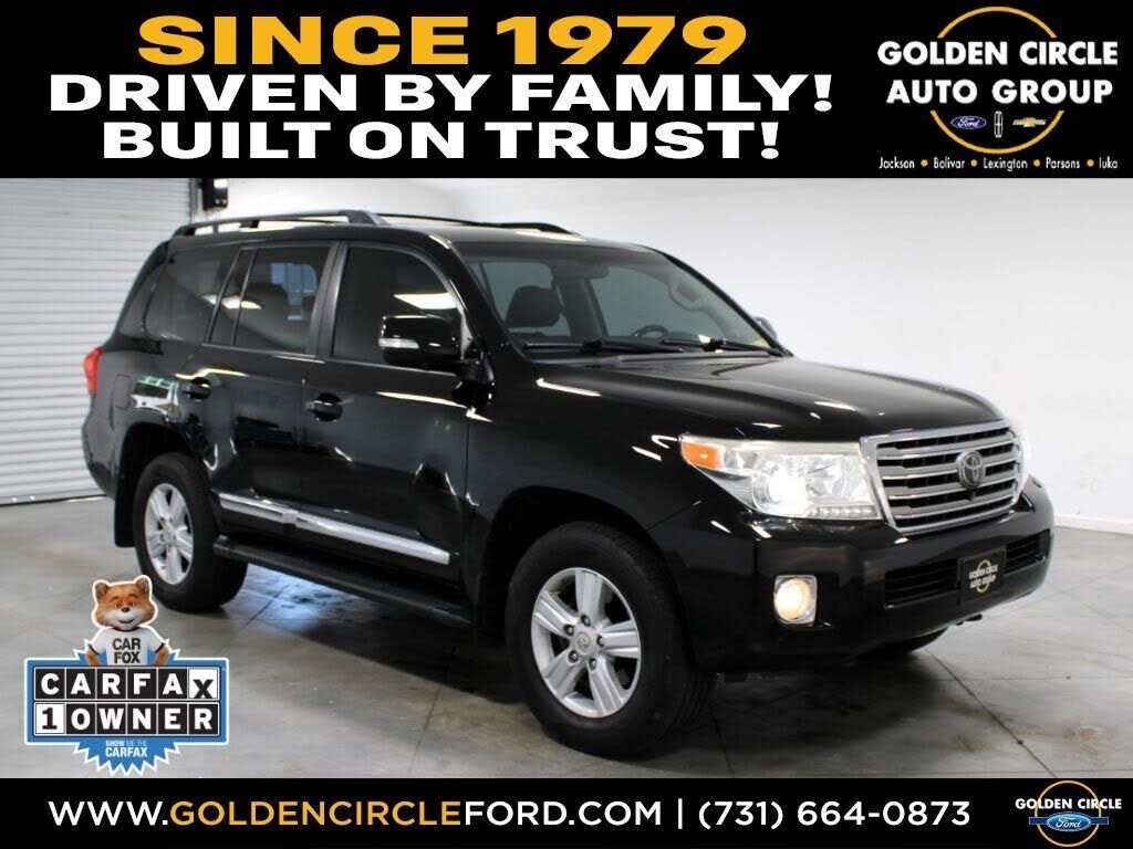 2013 TOYOTA Land Cruiser