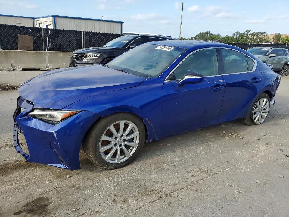 2023 LEXUS IS