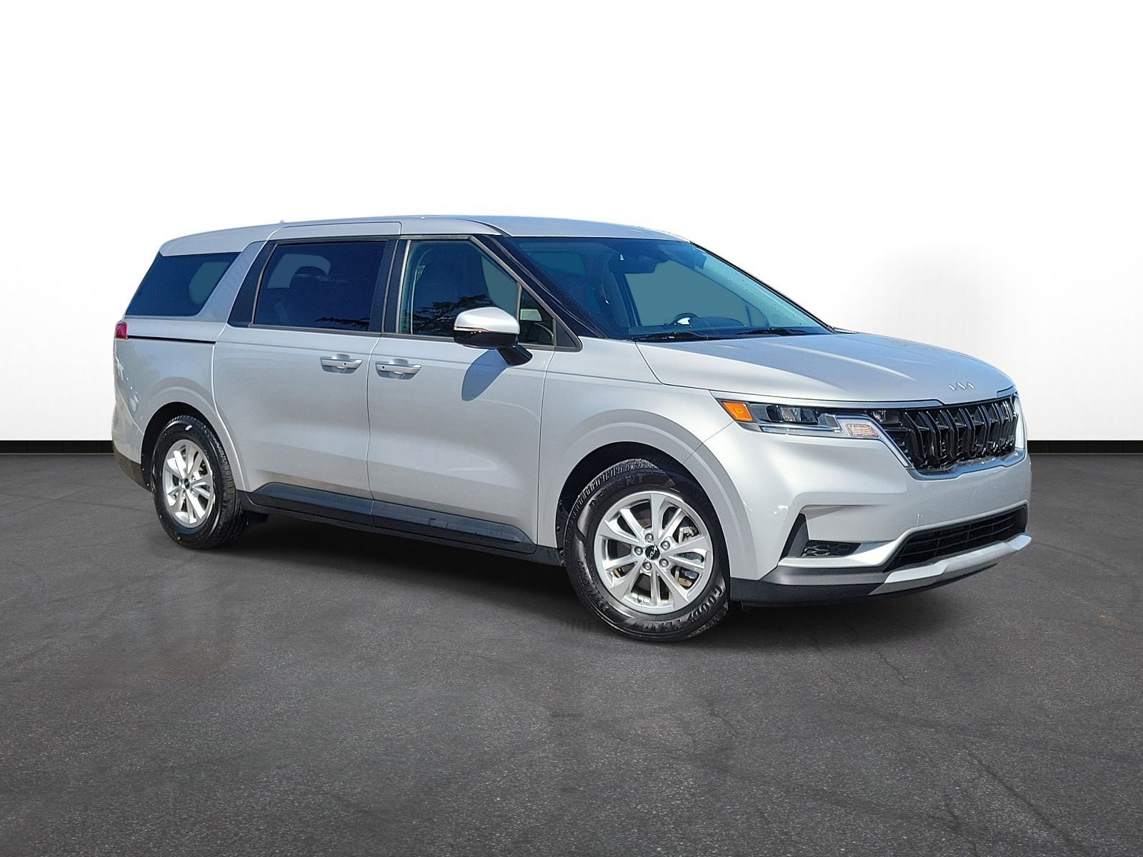 2023 KIA Carnival