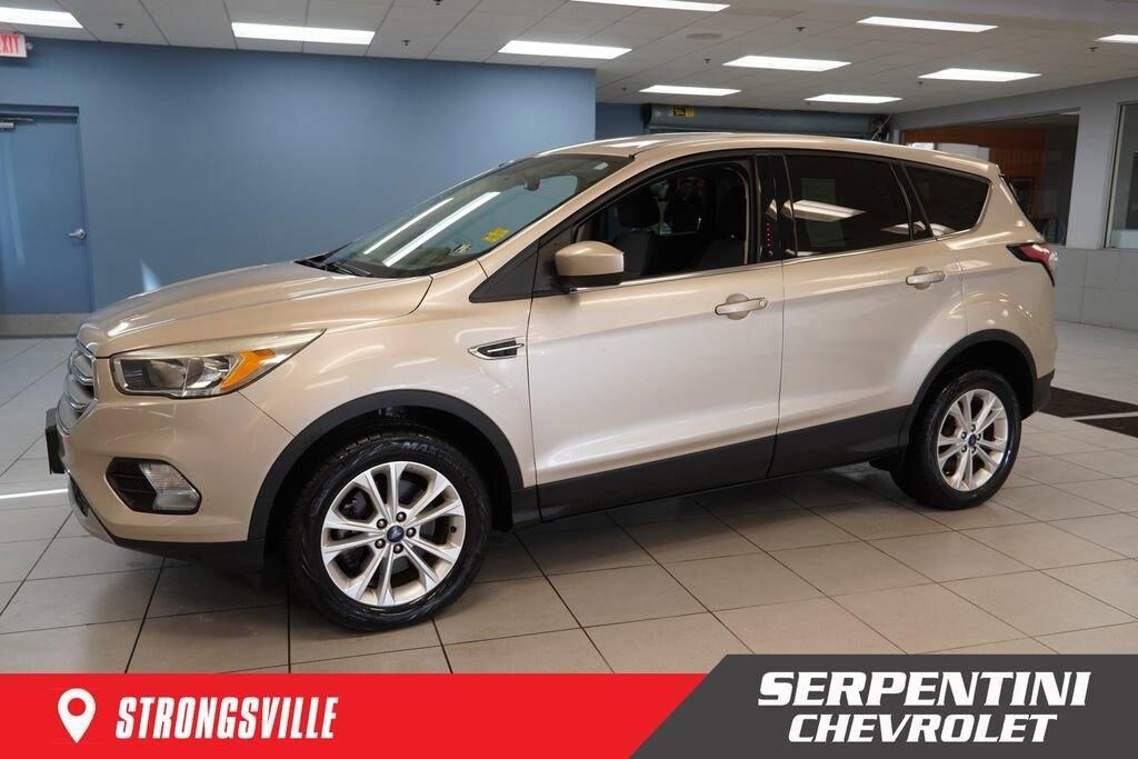 2017 FORD Escape
