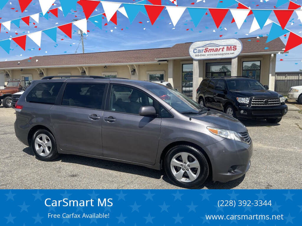 2013 TOYOTA Sienna