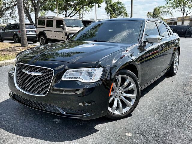 2018 CHRYSLER 300