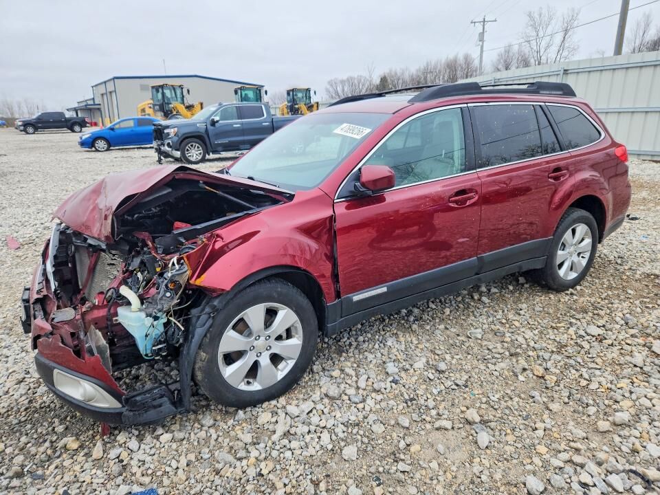 2011 SUBARU Outback