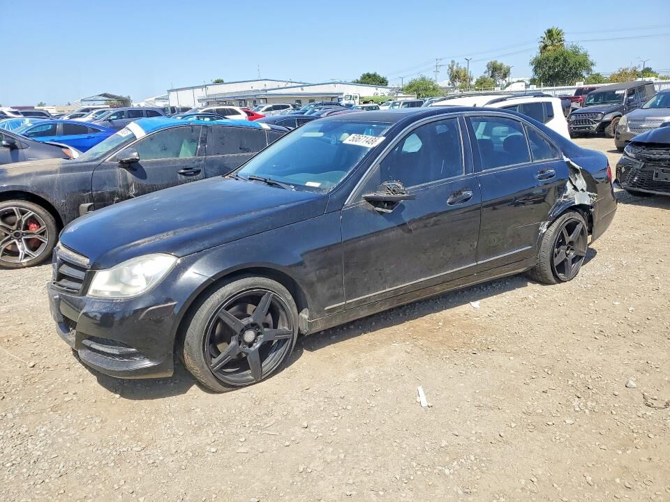 2014 MERCEDES-BENZ C-Class