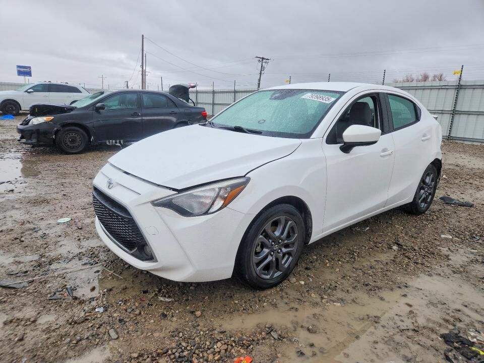2019 TOYOTA Yaris