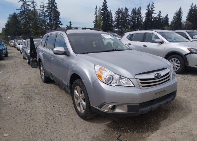 2012 SUBARU Outback
