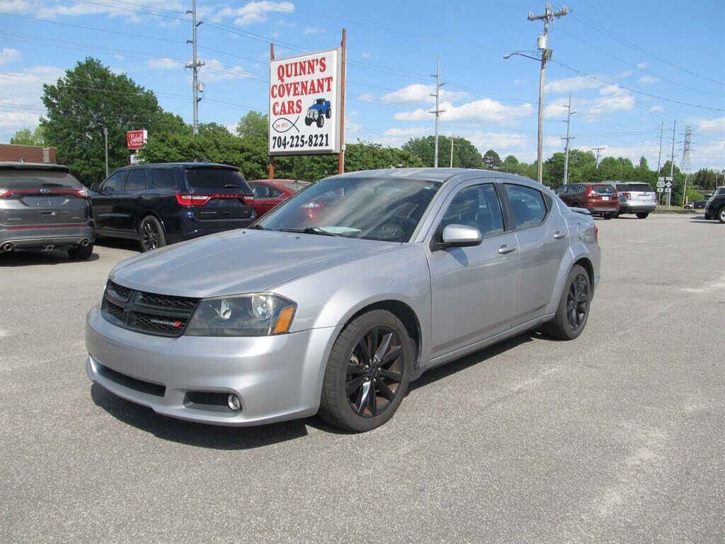 2014 DODGE Avenger