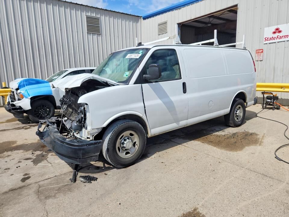 2017 CHEVROLET Express