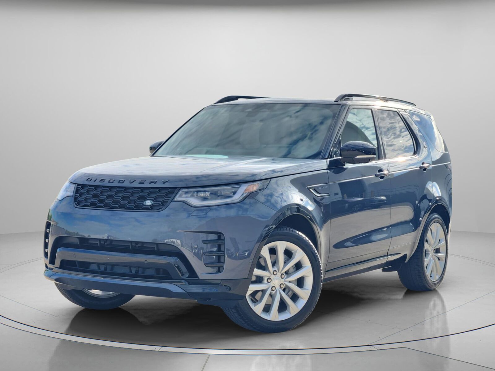 2024 LAND ROVER Discovery