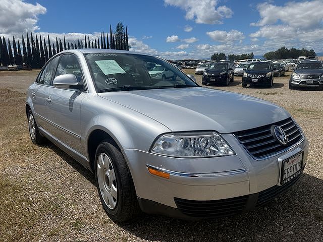 2005 VOLKSWAGEN Passat