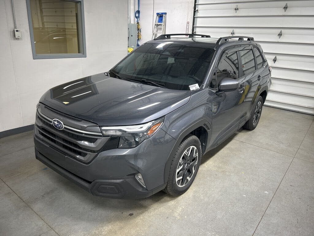 2025 SUBARU Forester