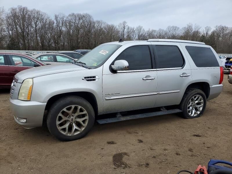 2011 CADILLAC Escalade