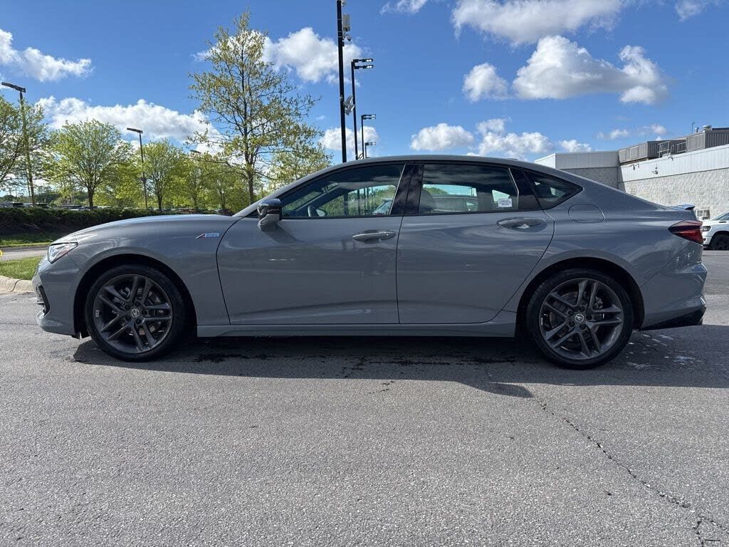 2025 ACURA TLX