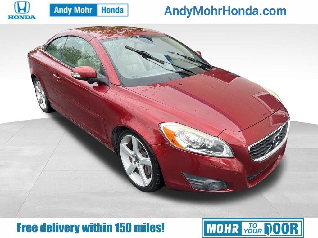 2011 VOLVO C70