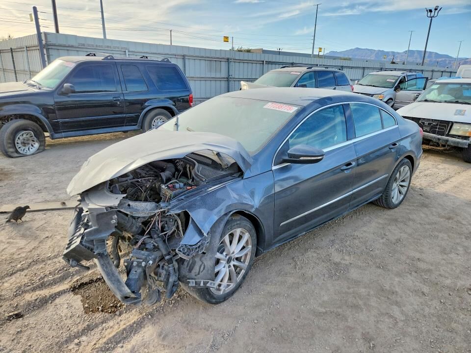 2011 VOLKSWAGEN Passat