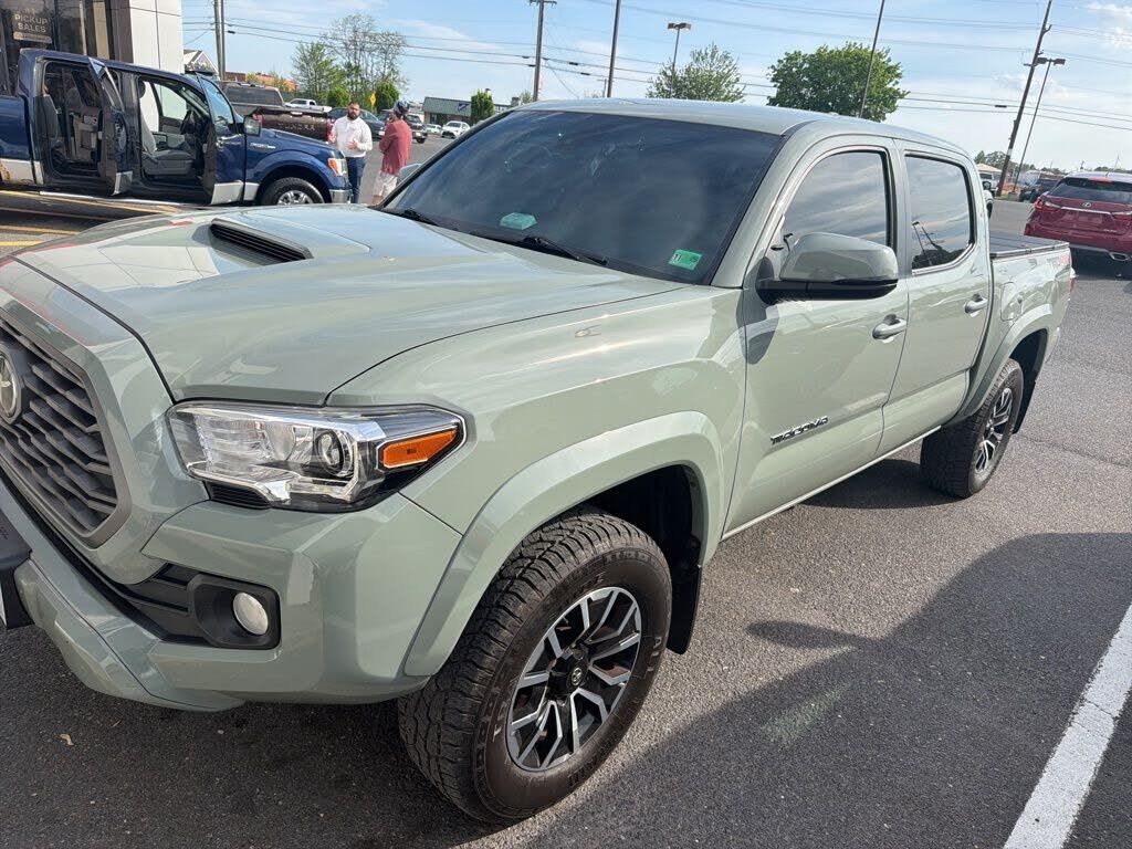 2023 TOYOTA Tacoma