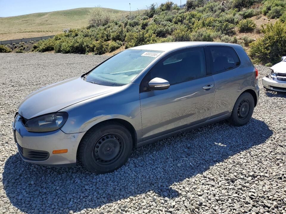 2011 VOLKSWAGEN Golf