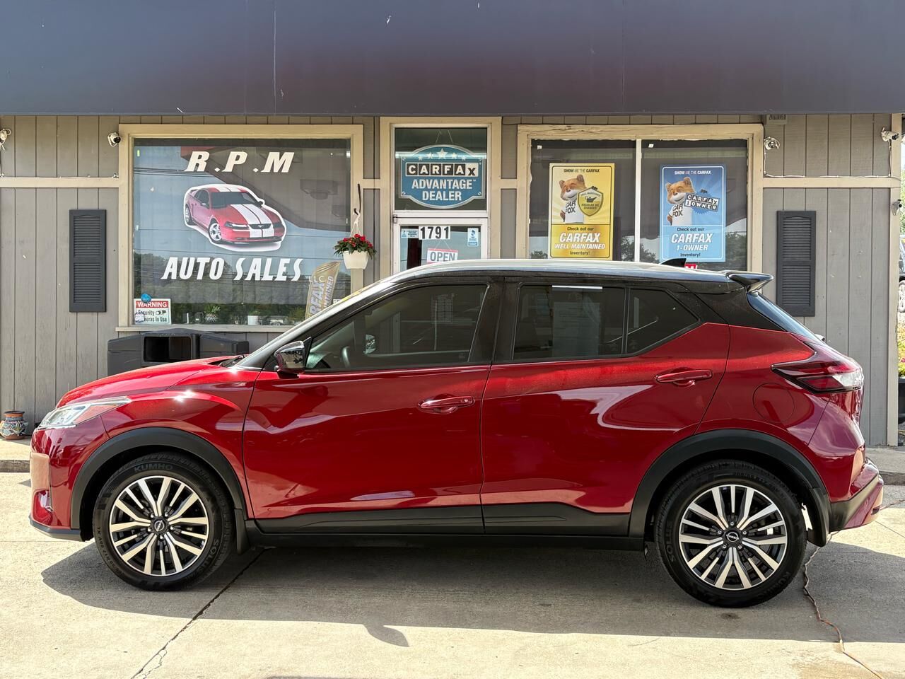 2022 NISSAN Kicks