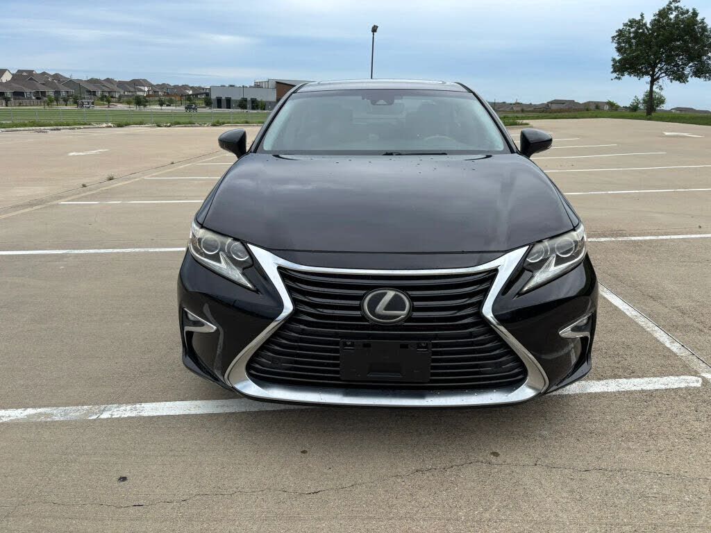 2016 LEXUS ES