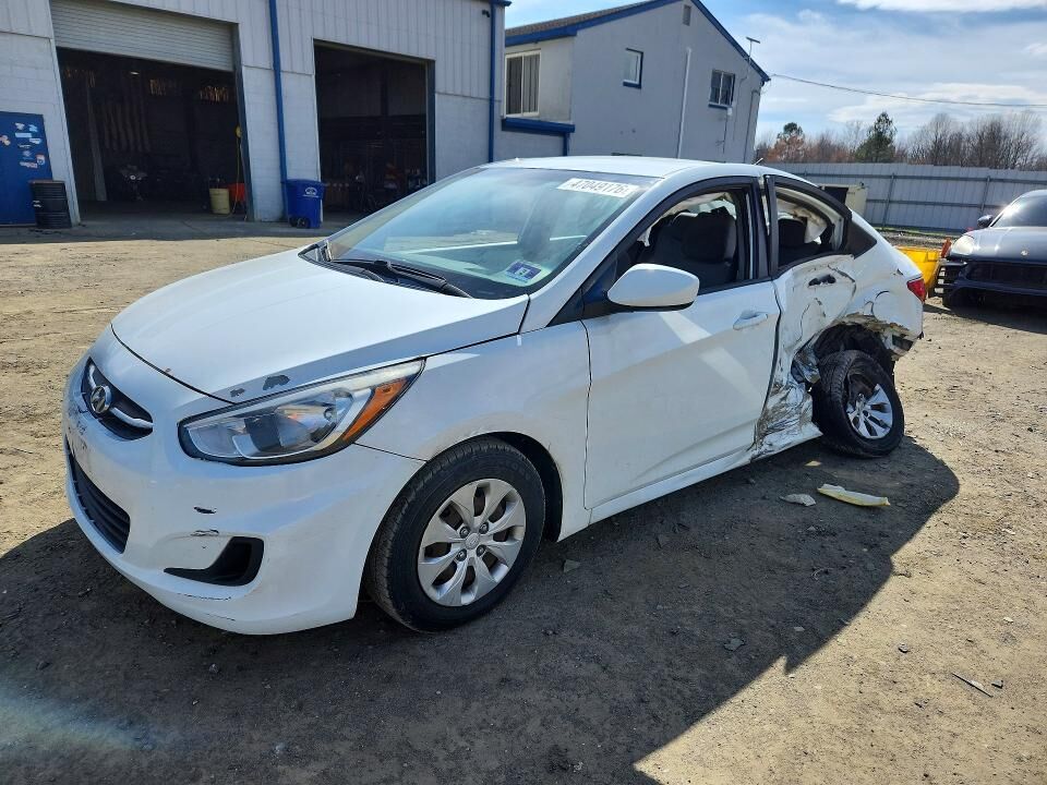 2015 HYUNDAI Accent