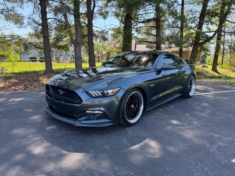 2015 FORD Mustang