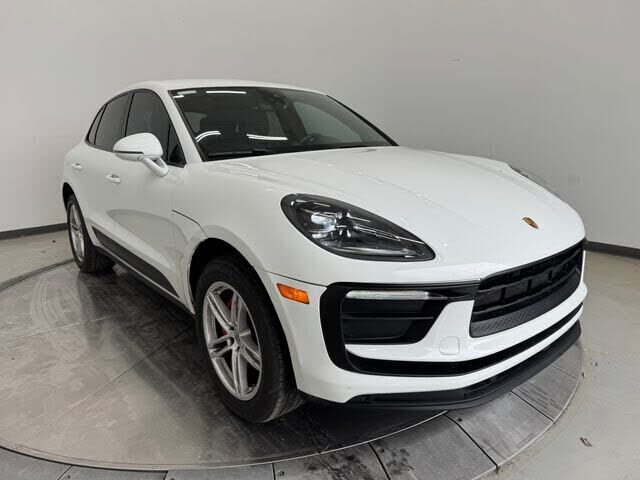 2022 PORSCHE Macan