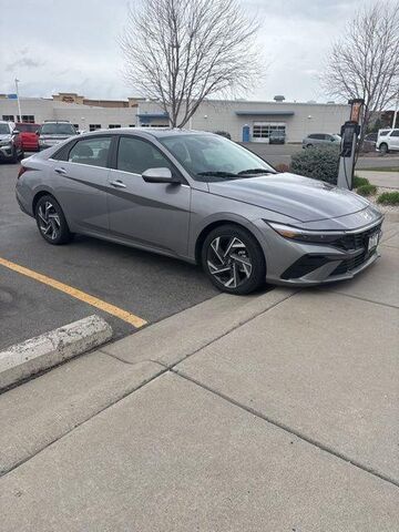 2024 HYUNDAI Elantra
