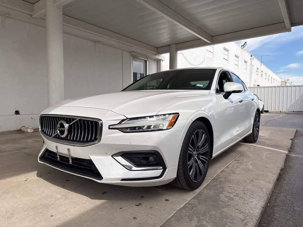 2020 VOLVO S60
