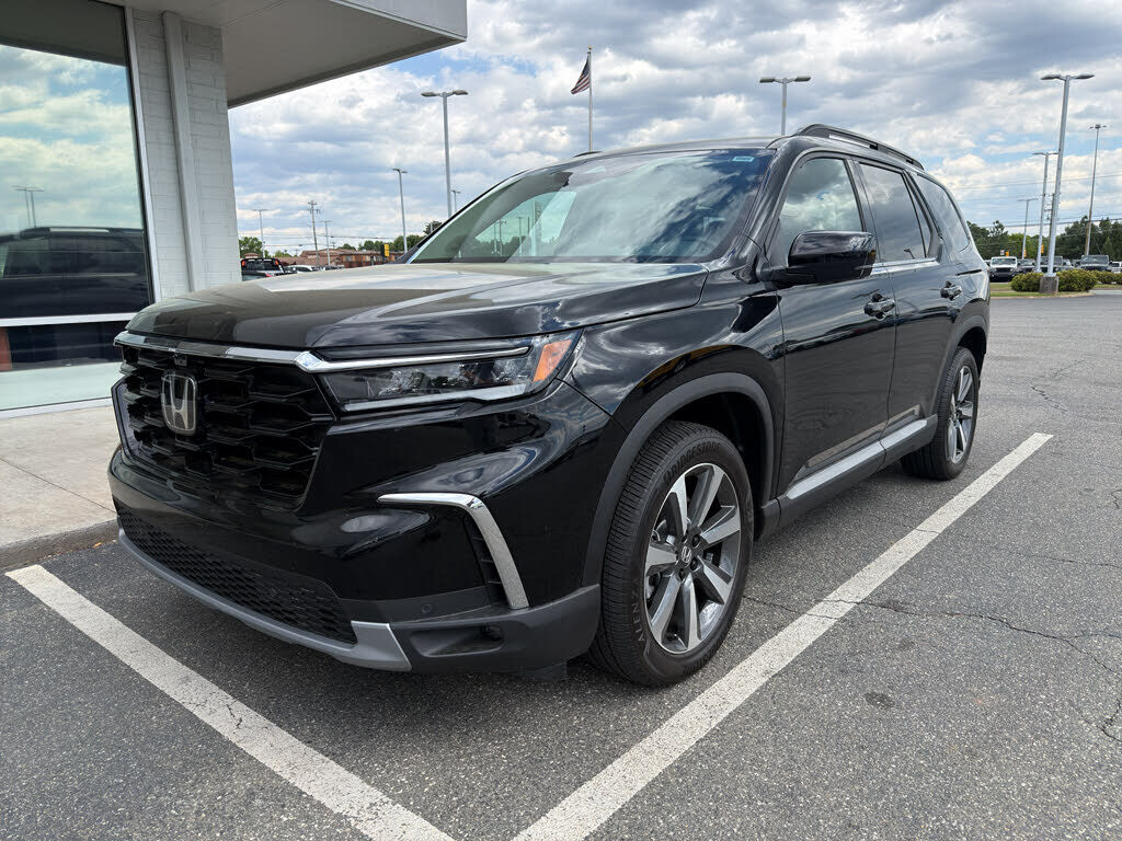 2025 HONDA Pilot