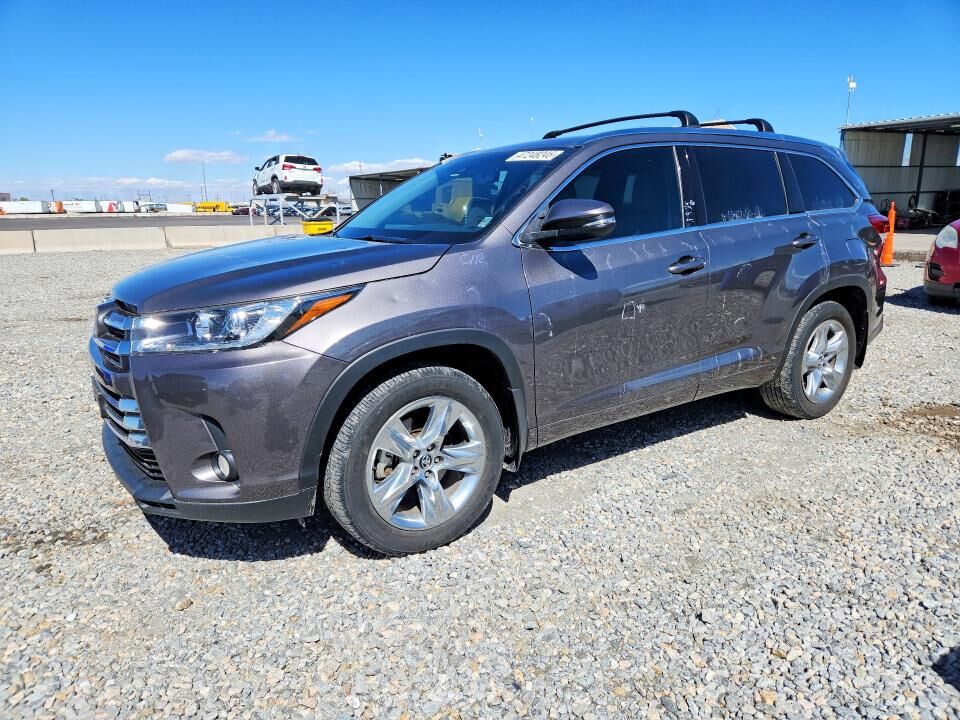 2017 TOYOTA Highlander