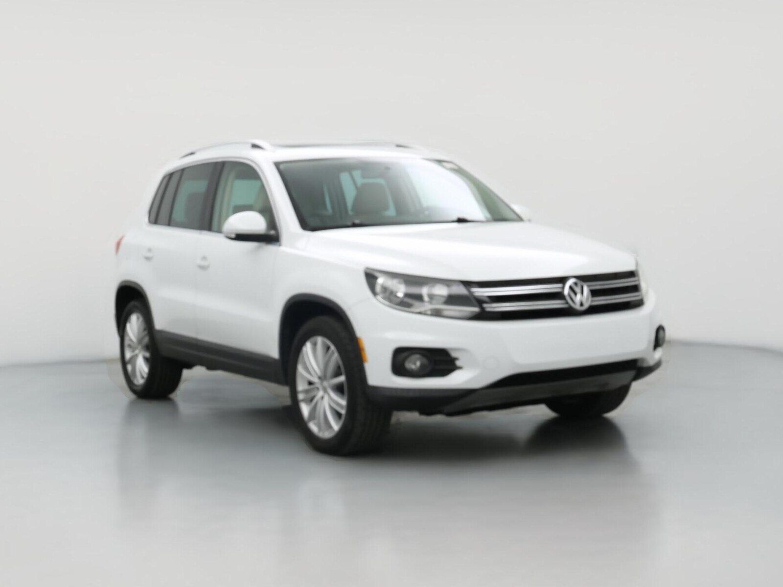 2015 VOLKSWAGEN Tiguan