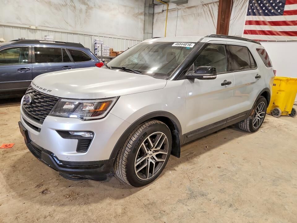 2018 FORD Explorer