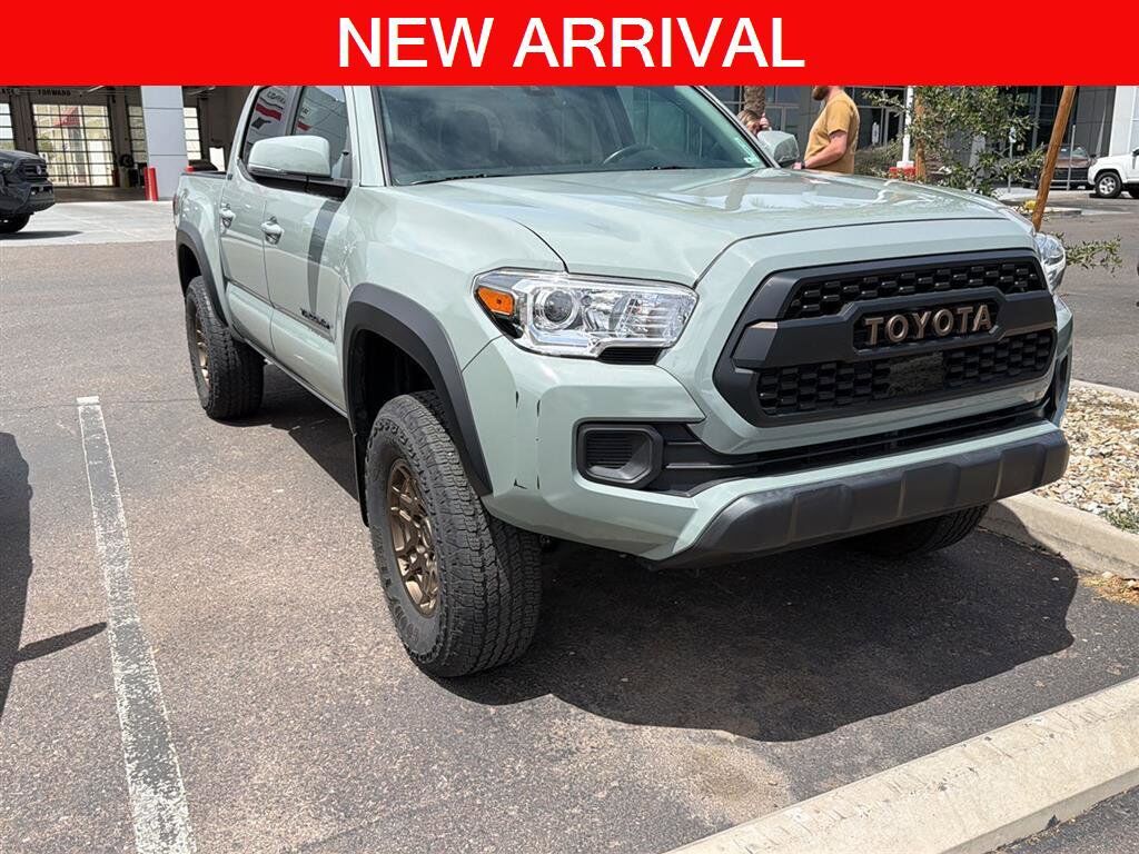 2023 TOYOTA Tacoma