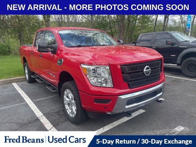 2022 NISSAN Titan