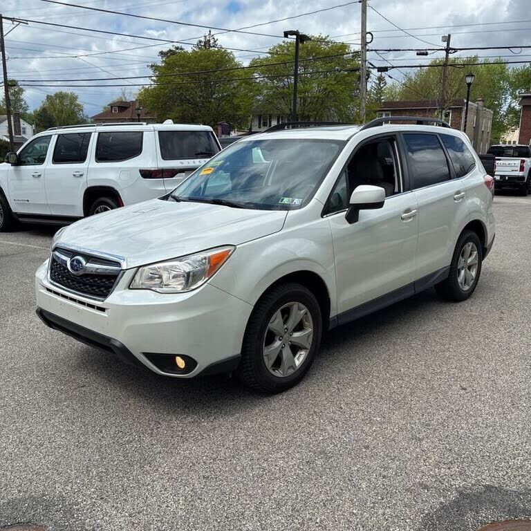 2015 SUBARU Forester