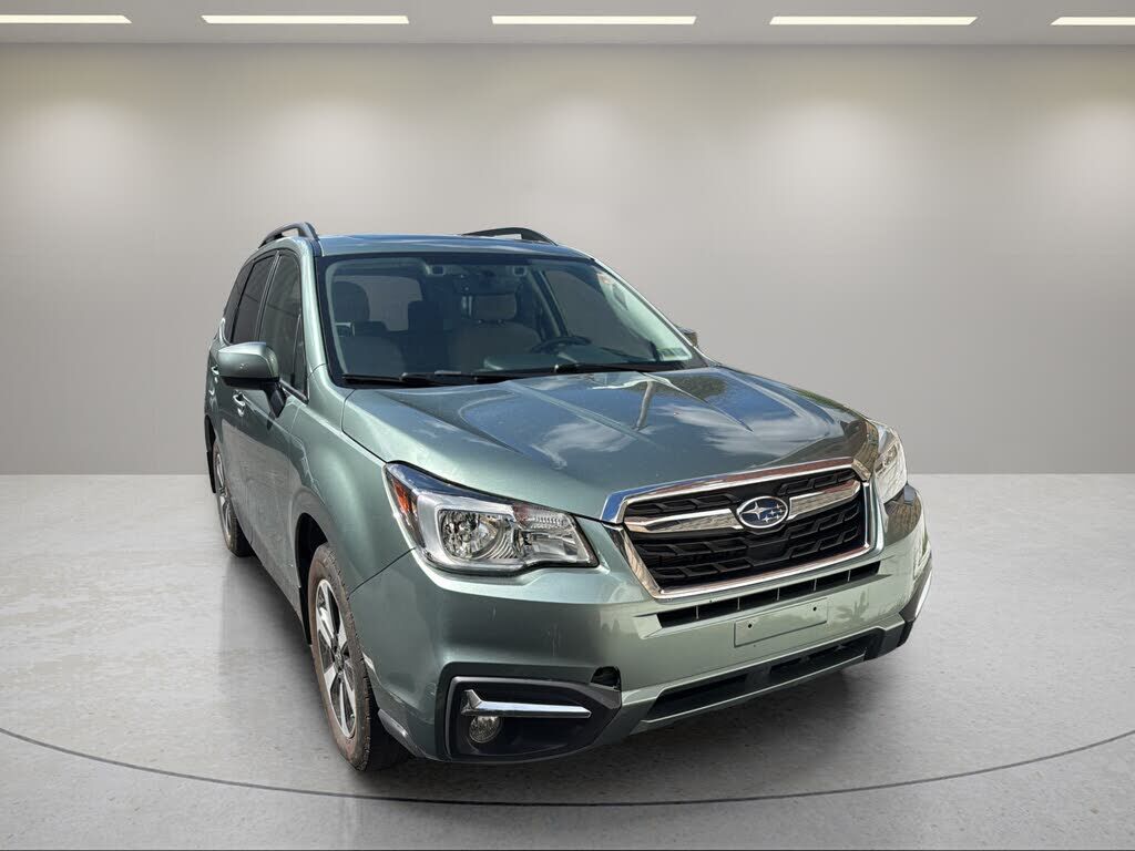 2017 SUBARU Forester