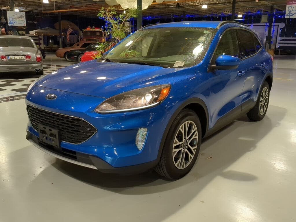 2020 FORD Escape