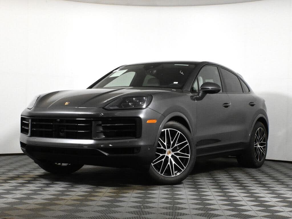 2025 PORSCHE Cayenne