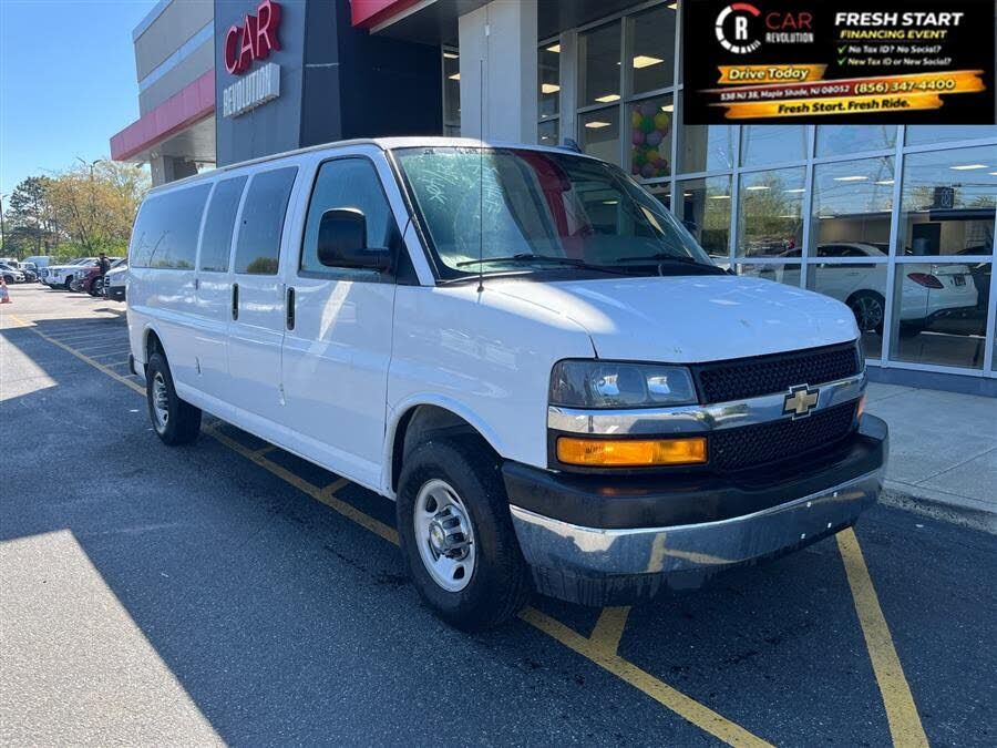 2024 CHEVROLET Express