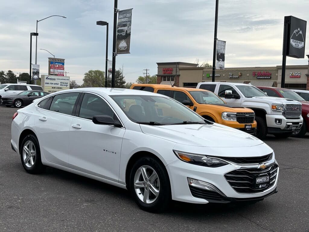 2024 CHEVROLET Malibu