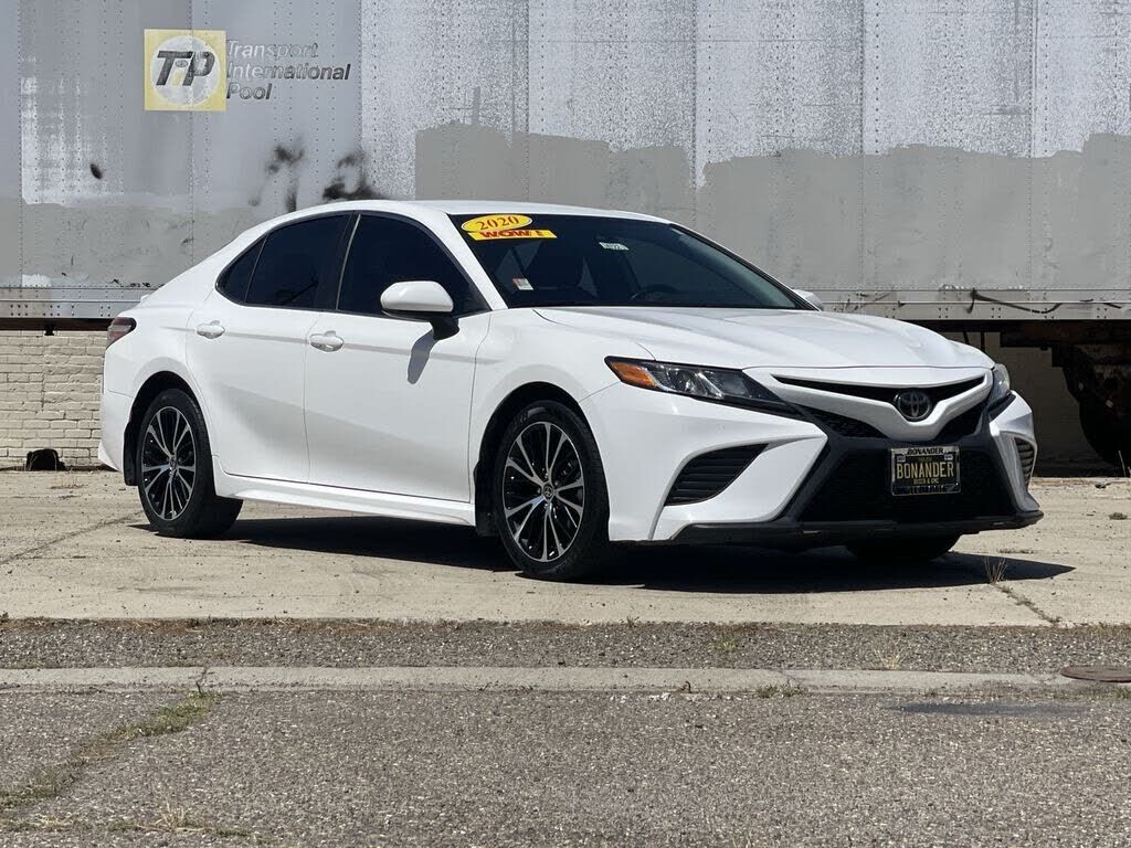 2020 TOYOTA Camry
