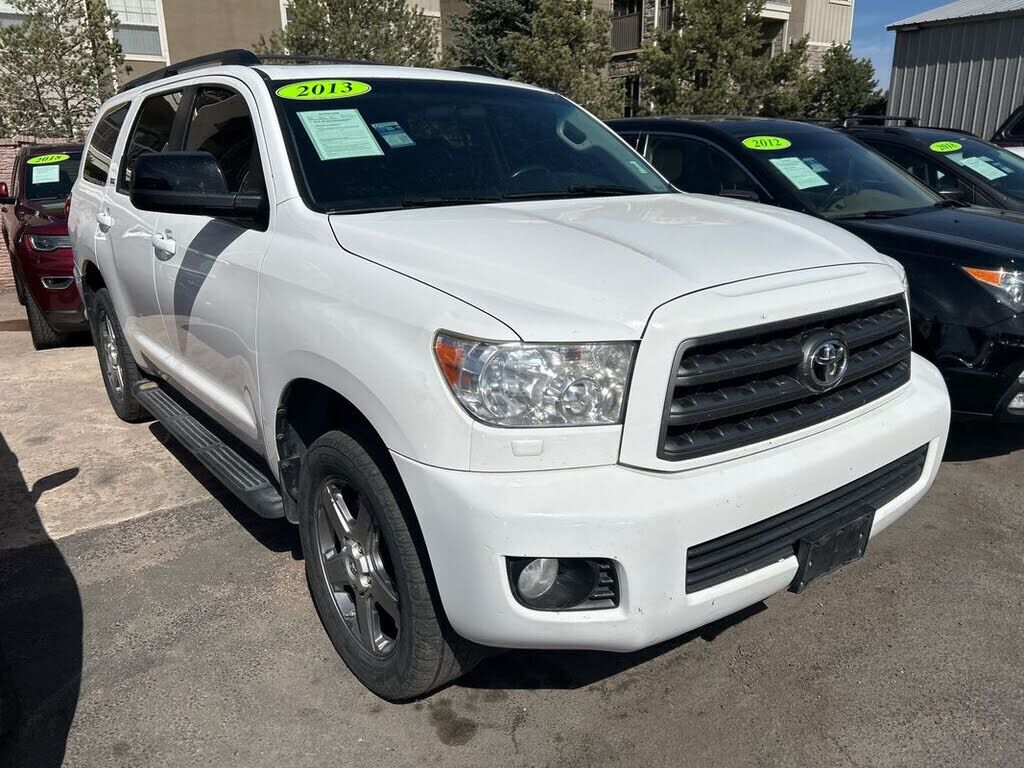 2013 TOYOTA Sequoia