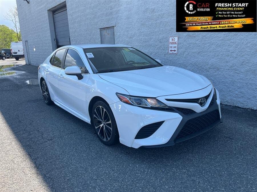 2019 TOYOTA Camry